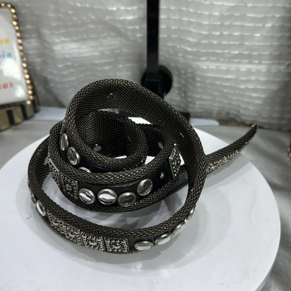 (H) Vintage silver mesh belt Belt with leather inserts and rivets, Y2K